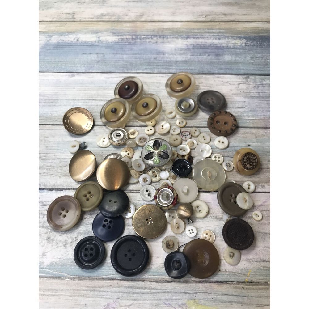 Lot Of Vintage Button   1930s -‎ 1960s